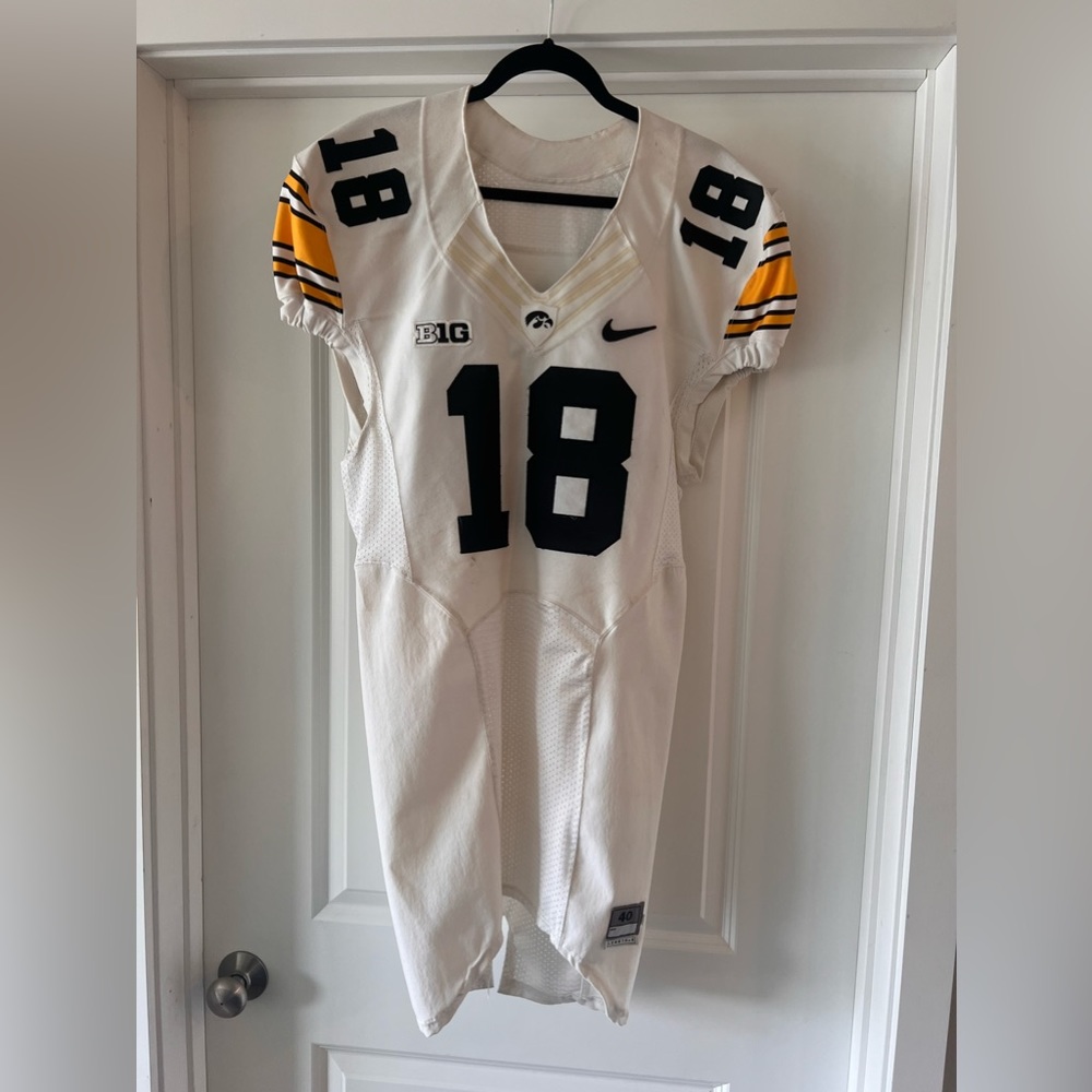 Authentic Game worn Iowa Hawkeye Jersey 2016 Season #18!